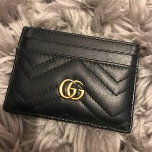 Gucci marmont matelasse leather card case